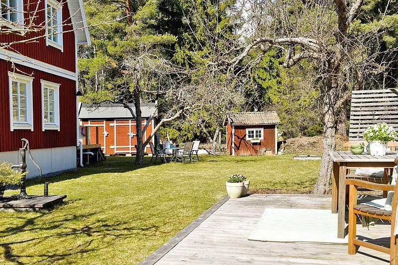 Tillbyggd 20-talsvilla 8 rum och massor av charm!