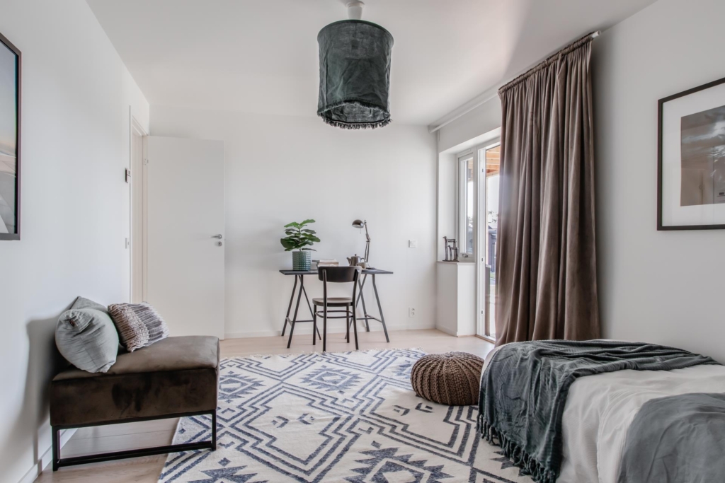 Nybyggd villa 5 rum nära hav, natur och kommunikationer!