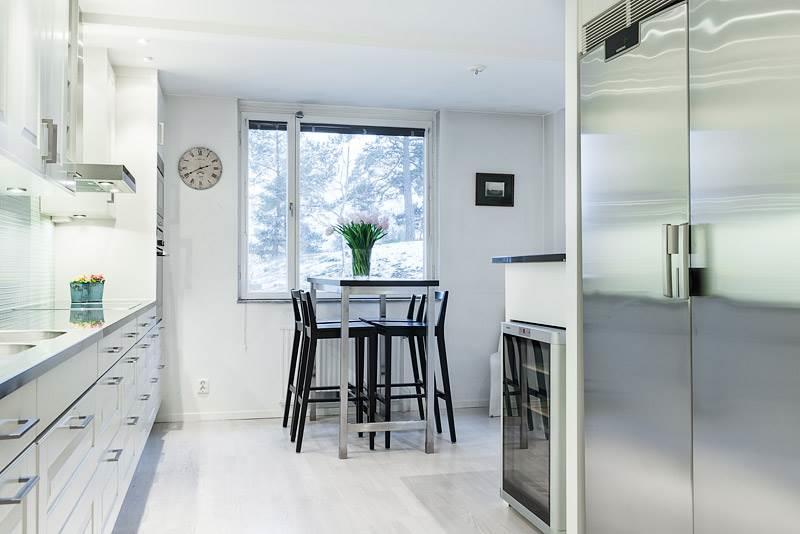 Otroligt läcker 5:a med stor terrass mot skogen!