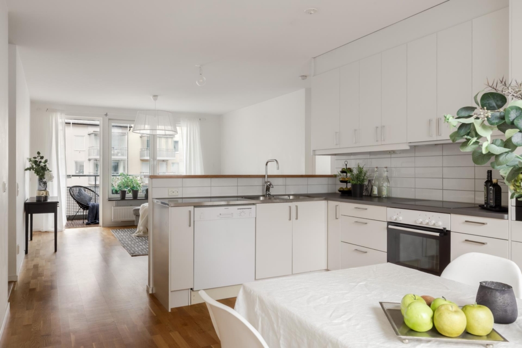 Välplanerad trea med stor balkong i soligt sydvästläge