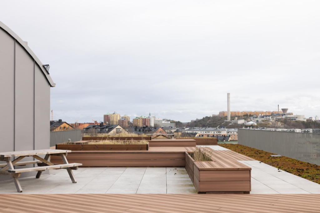 Inflyttningsklar etta med hög standard och mycket låg avgift