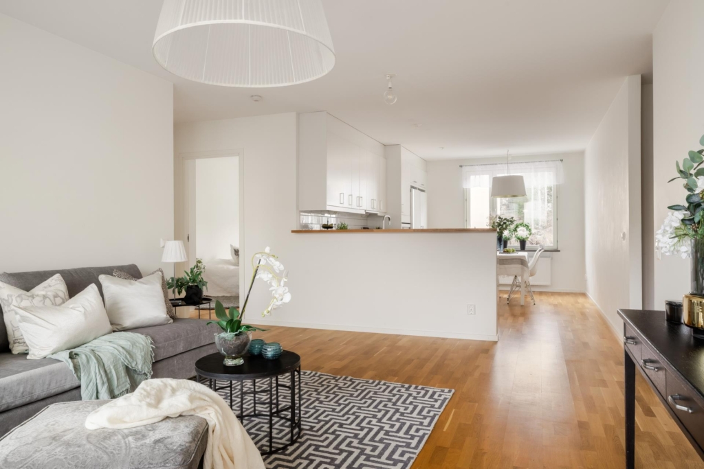 Välplanerad trea med stor balkong i soligt sydvästläge