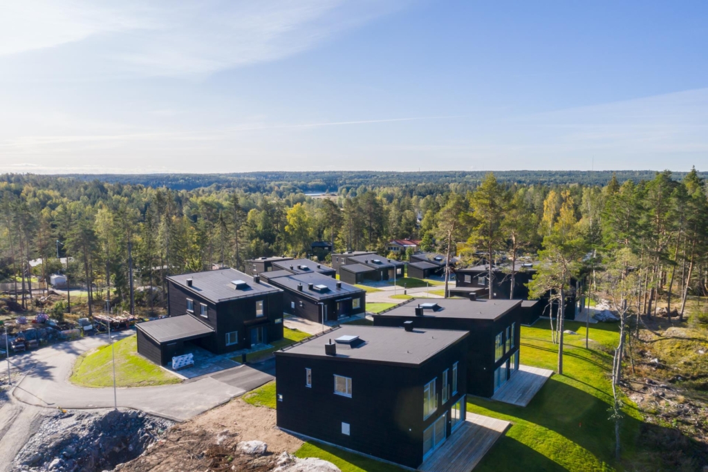 Nybyggd villa 6 rum med utsökt läge och påkostad interiör!