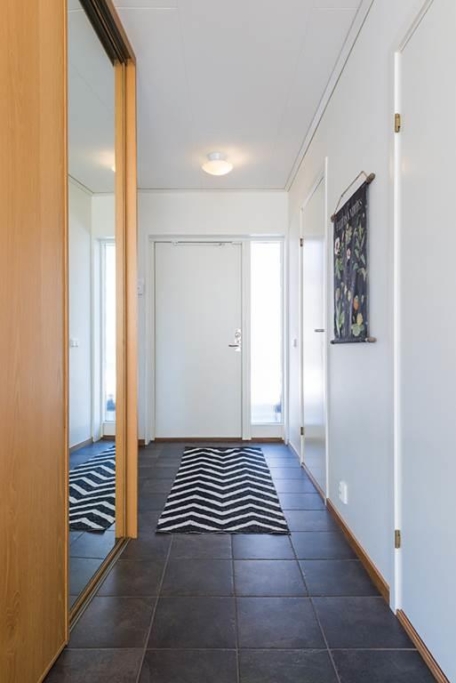 Ett av Silverdals bästa lägen – helt insynsfritt vid skogen!