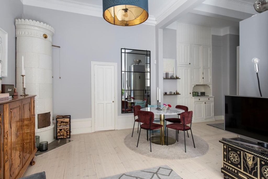 Magisk sekelskiftestrea med solig uteplats!