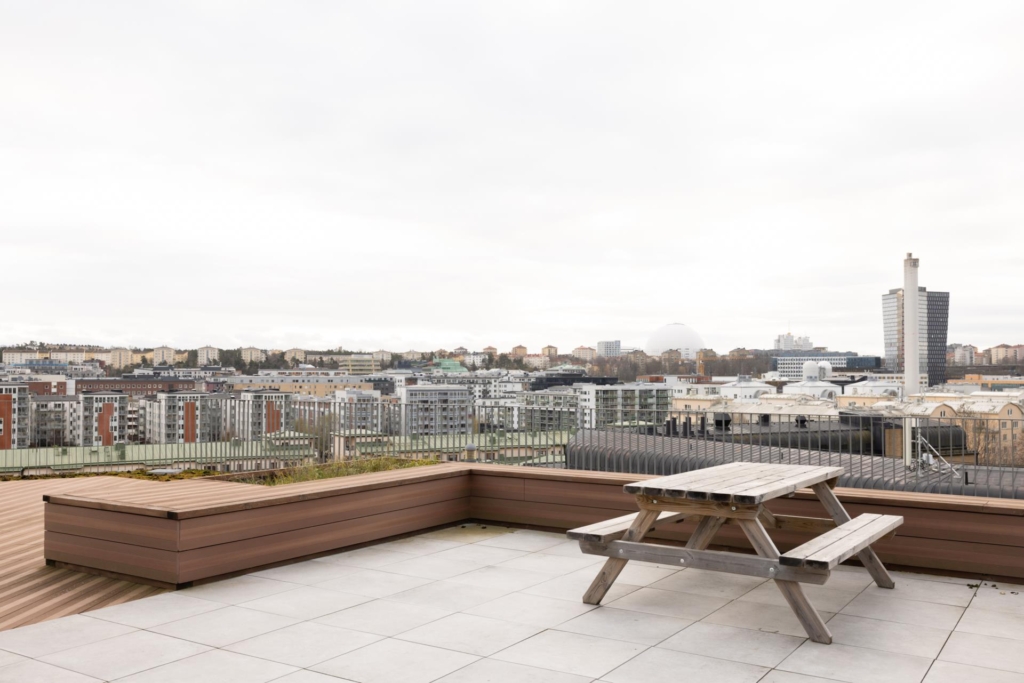 Inflyttningsklar etta med hög standard och mycket låg avgift