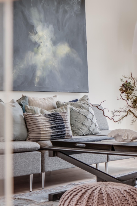 Nyproducerad villa i Svinninge, med påkostad interiör och utsökt läge.