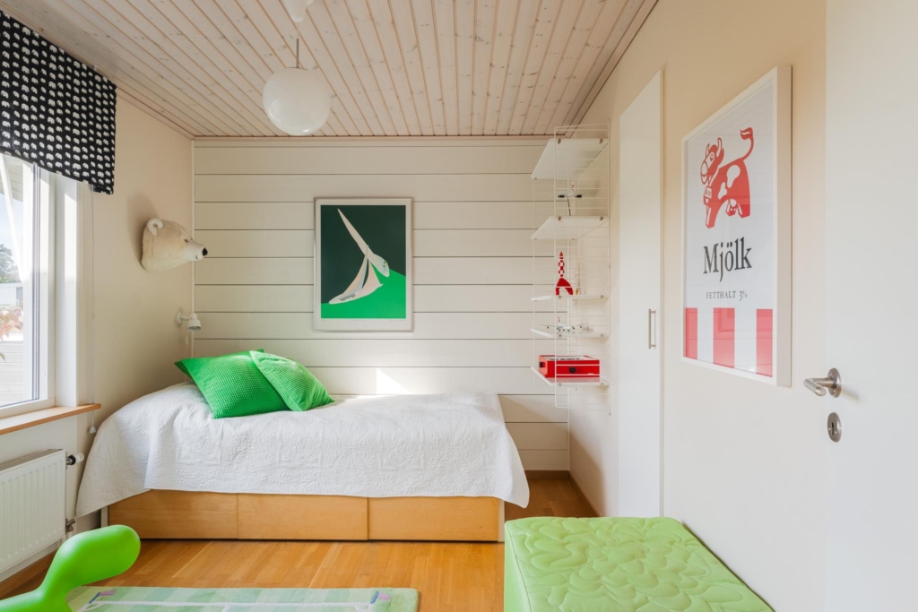 Missa inte chansen till ett av Silverdals mest attraktiva hustyper och läge – med 6 rum på 141 kvm