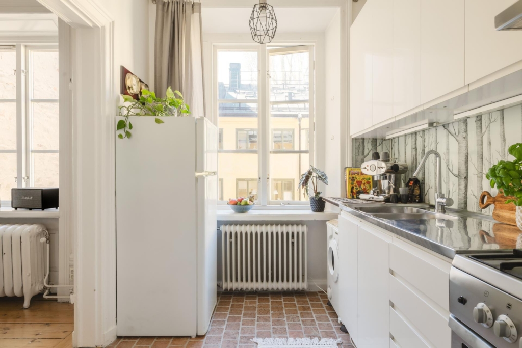 Högt upp i vackert och charmigt hus från mitten av 1800-talet.