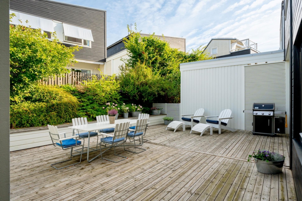 Missa inte chansen till ett av Silverdals mest attraktiva hustyper och läge – med 6 rum på 141 kvm