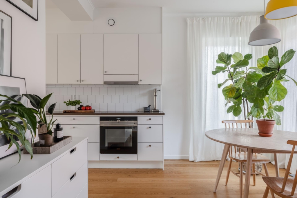Modernt gavelradhus med 4 sovrum intill parken