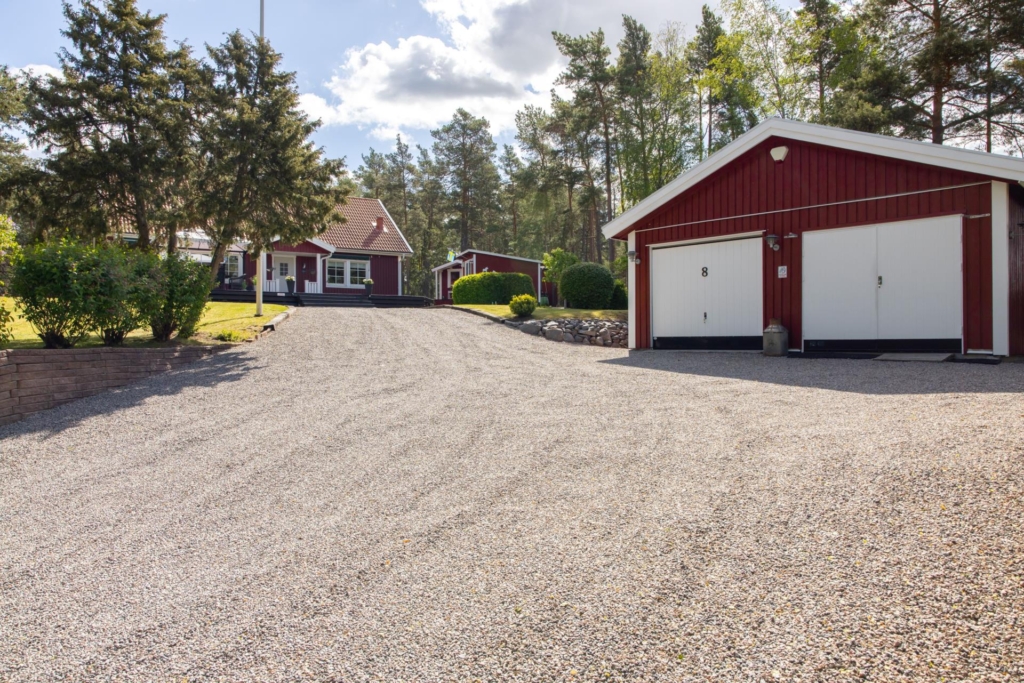 Välkommen till detta underbara hus med bullerby känsla.