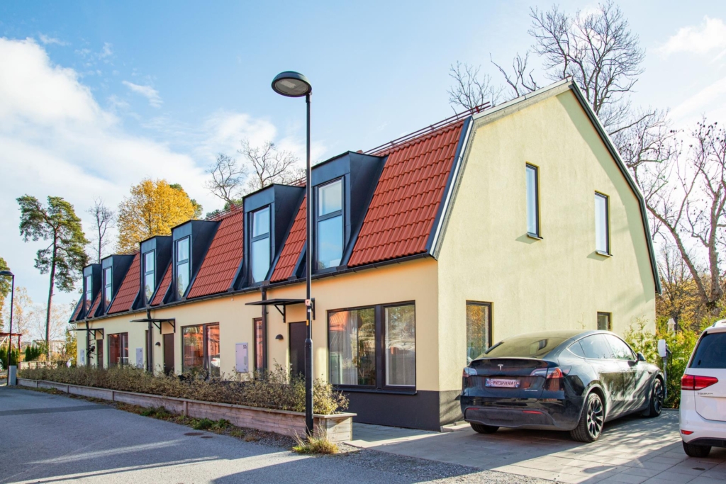 Modernt gavelradhus med 4 sovrum intill parken