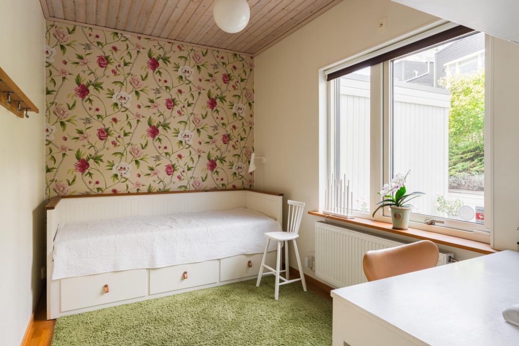 Missa inte chansen till ett av Silverdals mest attraktiva hustyper och läge – med 6 rum på 141 kvm