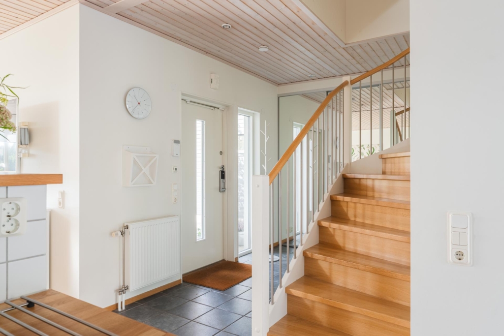 Missa inte chansen till ett av Silverdals mest attraktiva hustyper och läge – med 6 rum på 141 kvm