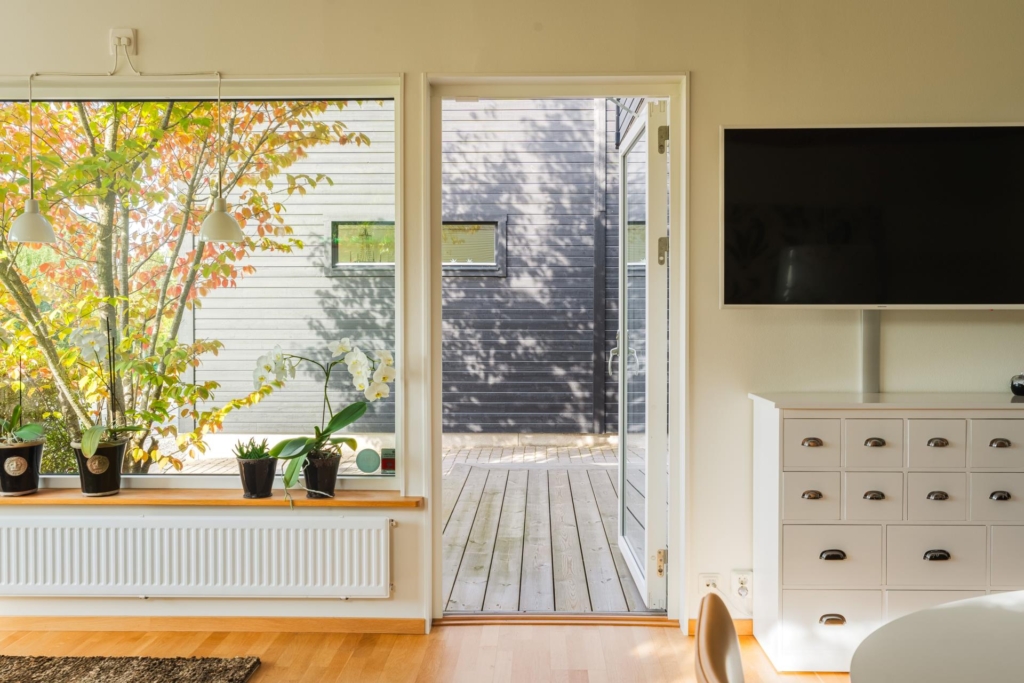 Missa inte chansen till ett av Silverdals mest attraktiva hustyper och läge – med 6 rum på 141 kvm