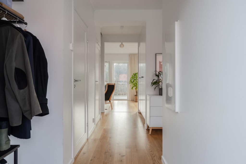 Modernt gavelradhus med 4 sovrum intill parken