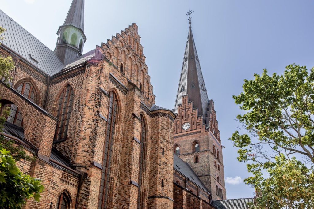 Representativ paradvåning om 265 kvm i hjärtat av Malmö