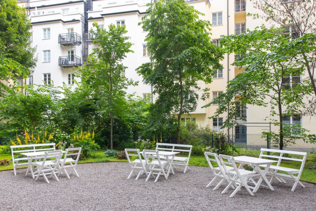 Vacker 20-talslägenhet på attraktiv Kungsholmsadress ett stenkast från vattnet – möjlig tvåa!