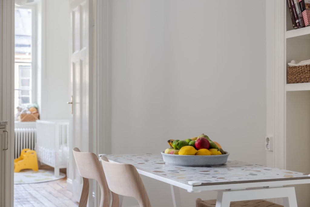 Sekelskifte – Högt läge – Fri utsikt – Stor balkong – Smakfullt renoverad