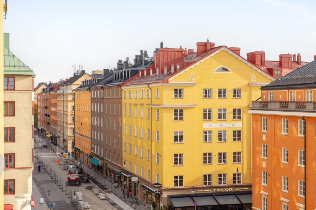 Sekelskifte – Högt läge – Fri utsikt – Stor balkong – Smakfullt renoverad